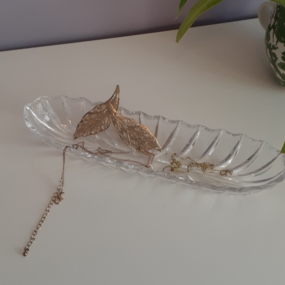 Vintage Crystal Accessory Holder - Picture 4 of 7
